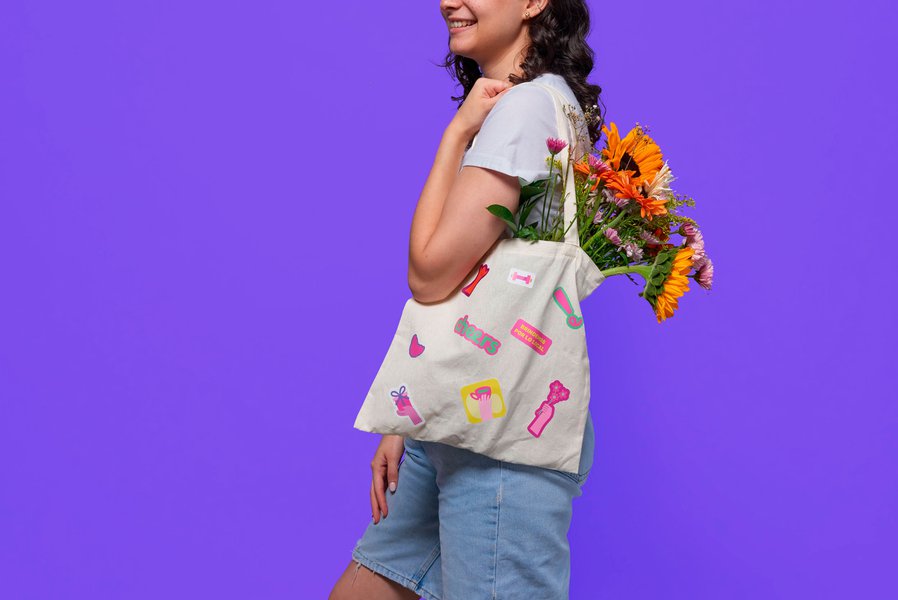 246943_Cheers_tote2.jpg